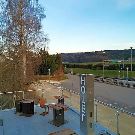 Hotel16 By Messe & Stadion Suisse In Minuten & Late Check-in Schupfen